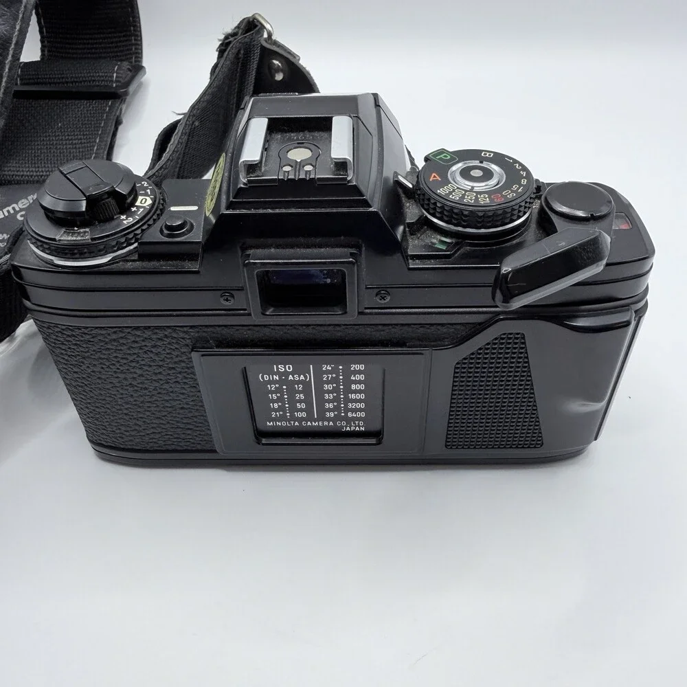 MINOLTA X-700 MPS 35mm Film Camera w/MD 49mm 1:1.7 Lens W/case